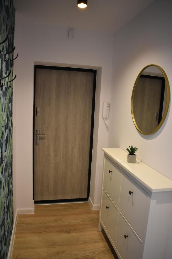 Apartament W Centrum Przy Parku Na Wyspie Piła Exterior foto